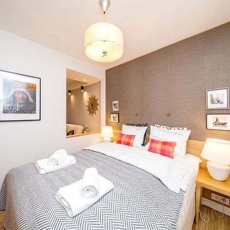 Golden Apartment With Air Condition By Your Freedom Βαρσοβία Εξωτερικό φωτογραφία