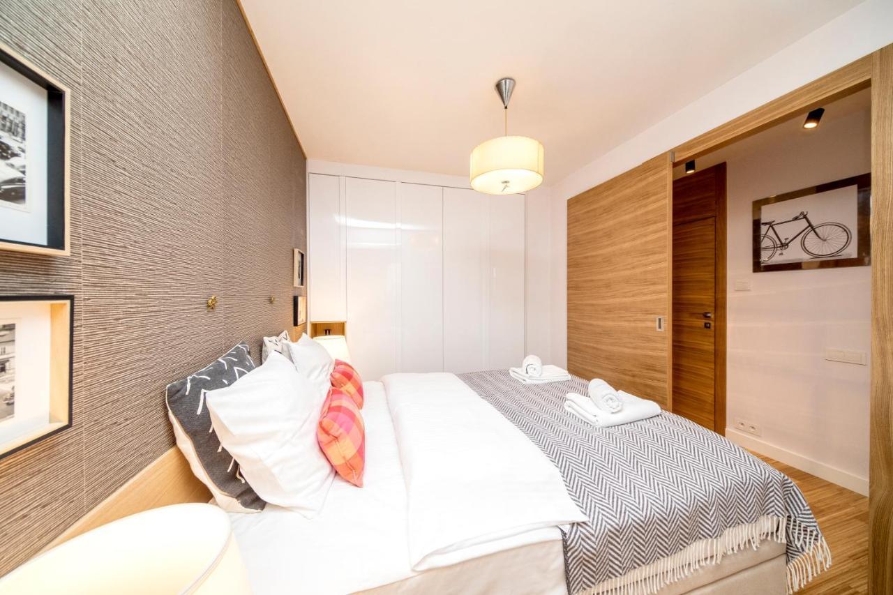 Golden Apartment With Air Condition By Your Freedom Βαρσοβία Εξωτερικό φωτογραφία
