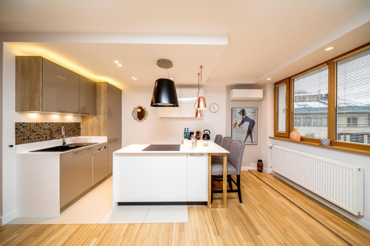 Golden Apartment With Air Condition By Your Freedom Βαρσοβία Εξωτερικό φωτογραφία